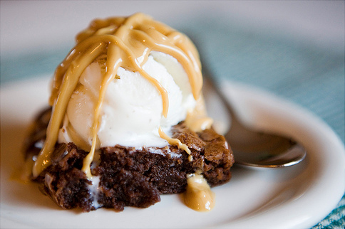 Chocolate Peanut Butter Brownie Sundae