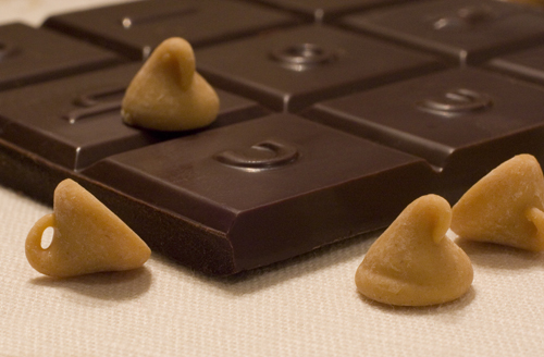 Chocolate bar with Peanut Butter Chips